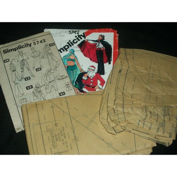 Simplicity Costume Uncut Pattern 5742 Pirate Vampire Santa Genie Pirate Balerina - Picture 2 of 2